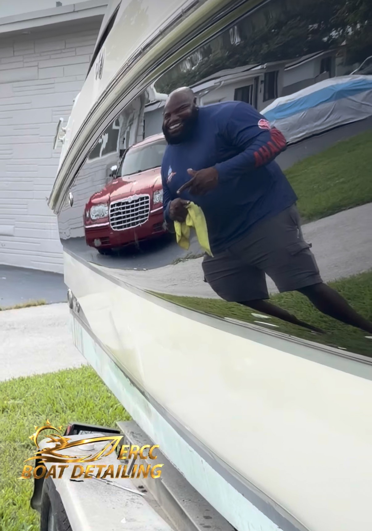 Mirror finish boat detailing